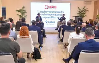 Cesce anima a las empresas malagueñas a convertir el "riesgo" en "oportunidad" y exportar, pese a la "incertidumbre" mundial