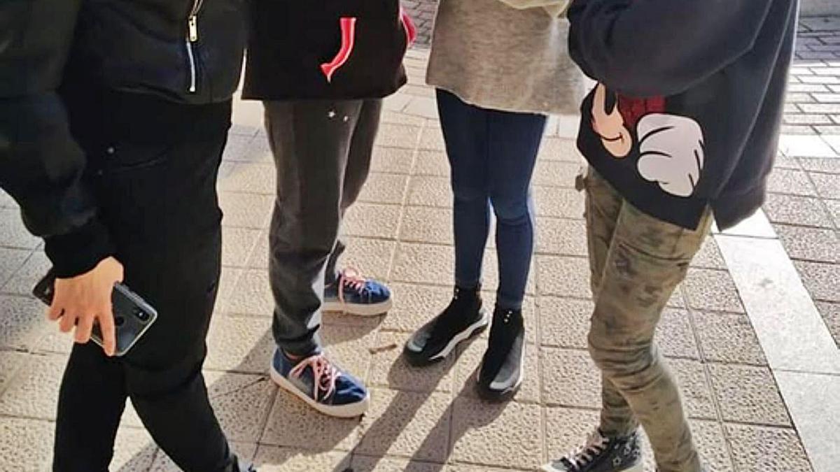 Un grupo de adolescentes.
