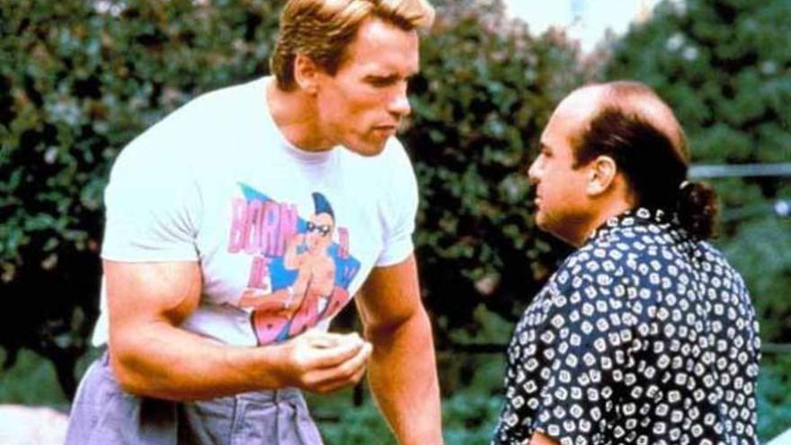 Arnold Schwarzenegger y Danny DeVito.