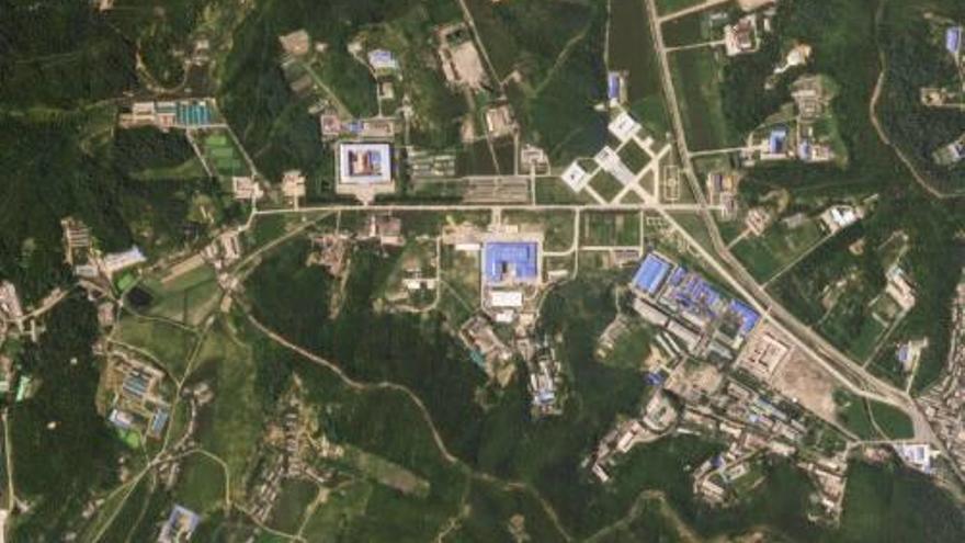 Fotografia de la zona on es troba fàbrica des d&#039;un satèl·lit espia.