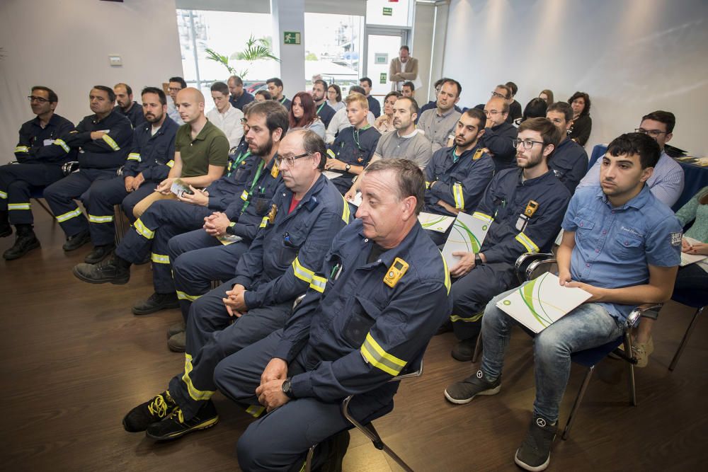 Entrega diplomas del programa de la Primera Edición Becas BP 2020