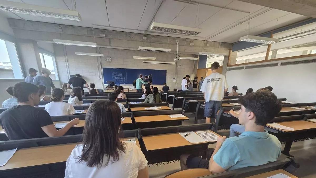 Alumnos de Baleares durante la realización de las pruebas de selectividad el pasado mes de junio.