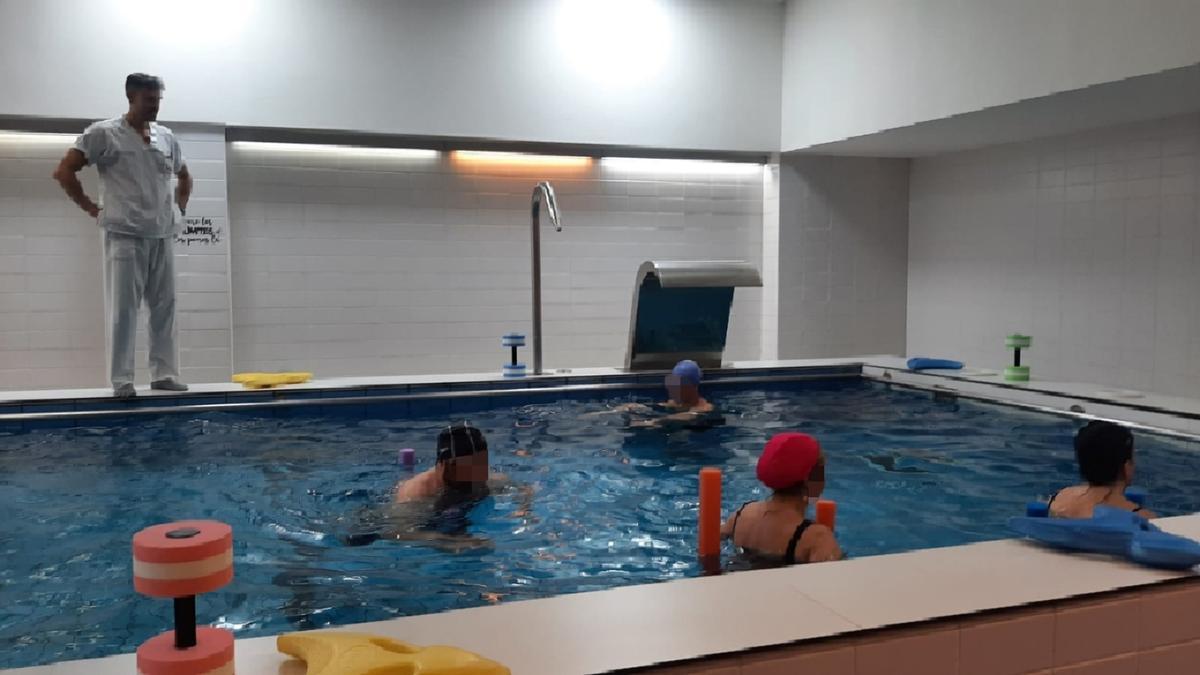 La piscina en la que se atiende a los pacientes de Salud Mental con este programa en el Hospital General de Elche