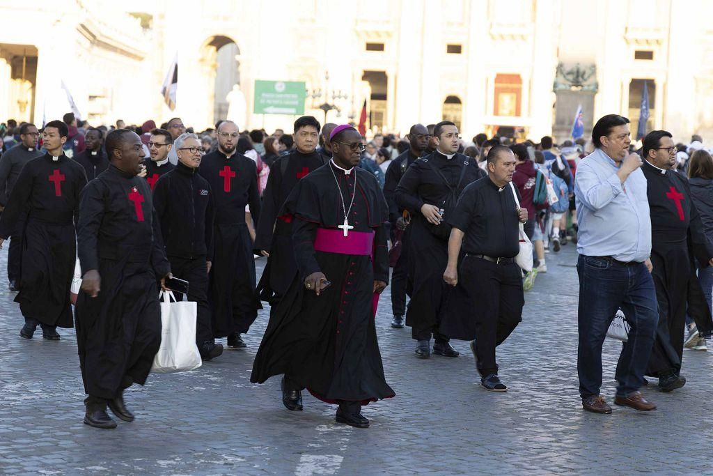 El funeral del papa Francisco en la Plaza de San Pedro del Vaticano, en imágenes