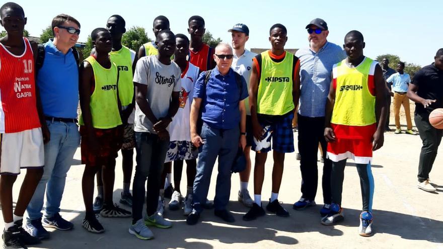 El Alimerka Oviedo Baloncesto se abre al Chad: &quot;Nos gustaría colaborar con ellos&quot;