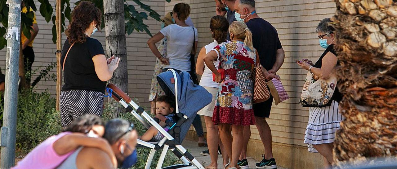 La demora de citas en el centro de salud Cabo de las Huertas alcanza los 27 días.