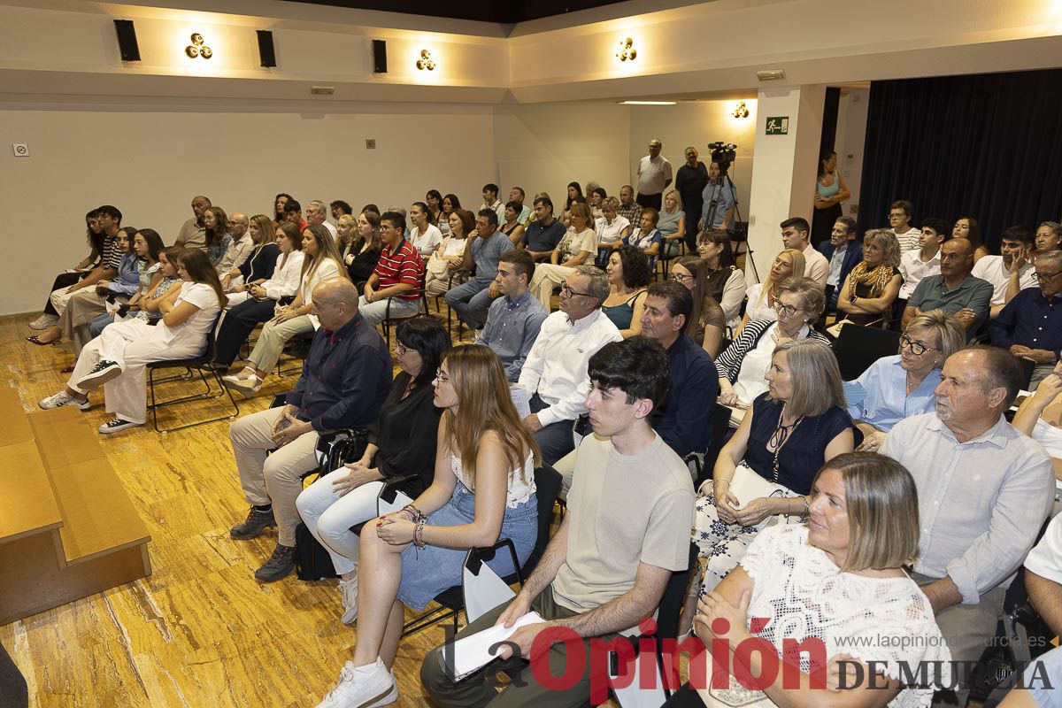 Entrega de los premios de la Fundación Robles Chillida a estudiantes caravaqueños