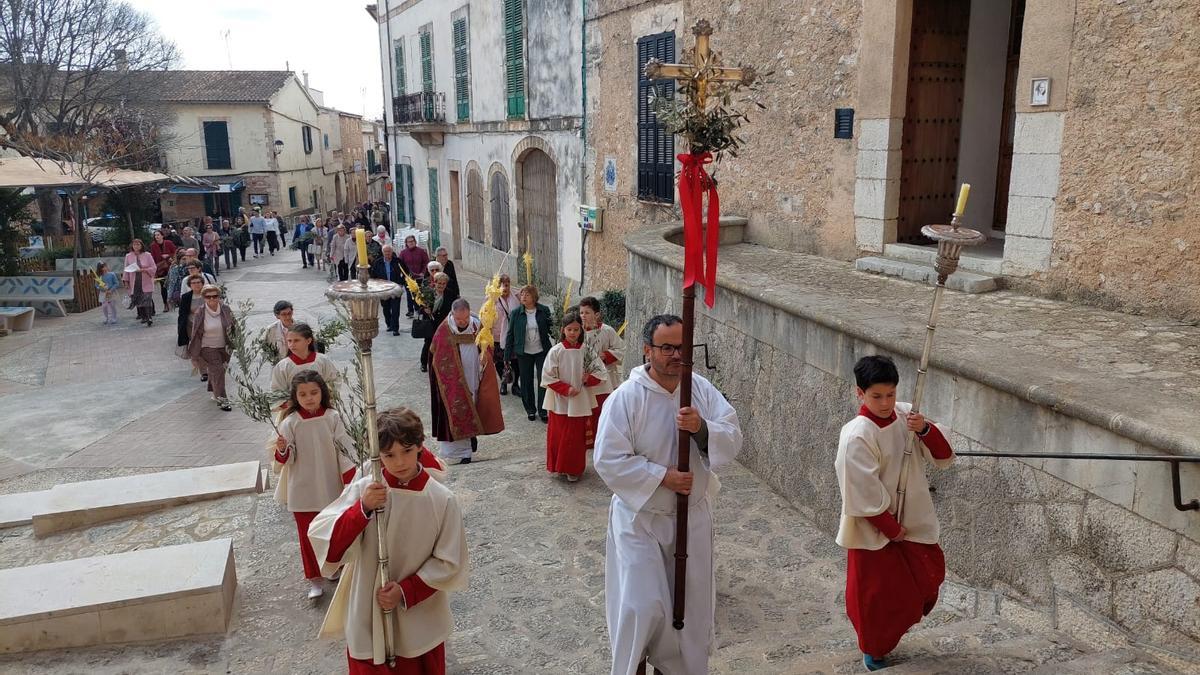 Semana Santa | Las imágenes del Domingo de Ramos en los pueblos de Mallorca