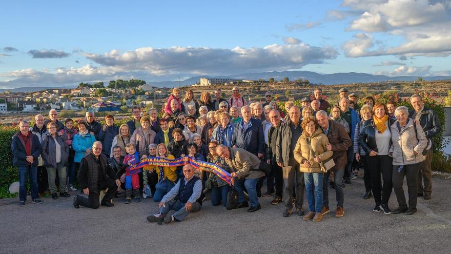 Una setantena de socis i simpatitzants de la Penya Blaugrana de Manresa fa una sortida a Agramunt