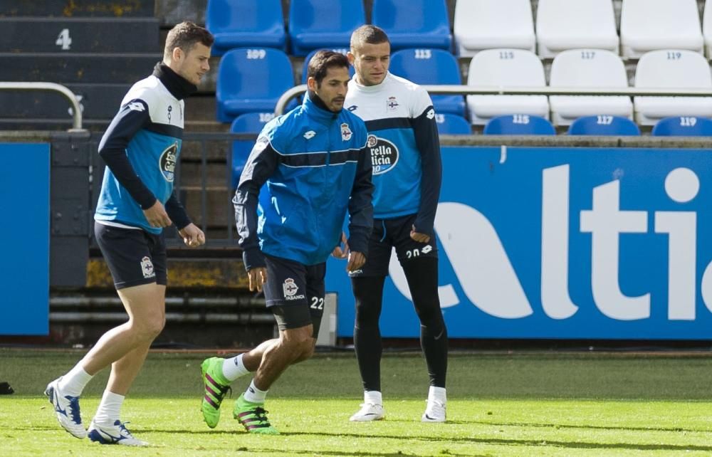 Ensayo a puerta cerrada para el derbi en Riazor