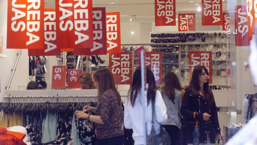 La campaña de rebajas generará 3.020 contratos en Asturias