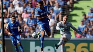 marcosl50106331 getafte  spain   september 28   l r  jaime mata of getafe  m190928192617