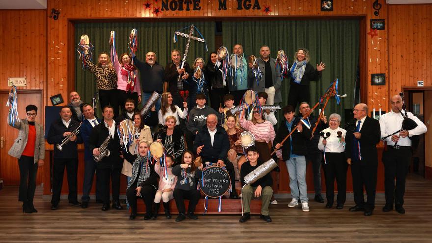 Los clanes de las rondallas: FARO retrata a siete estirpes que viven y mantienen viva la tradición
