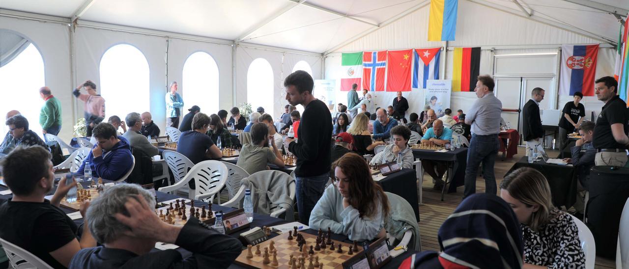 El primer abierto de ajedrez Sunway Formentera reúne a 70 participantes de  21 países - Diario de Ibiza
