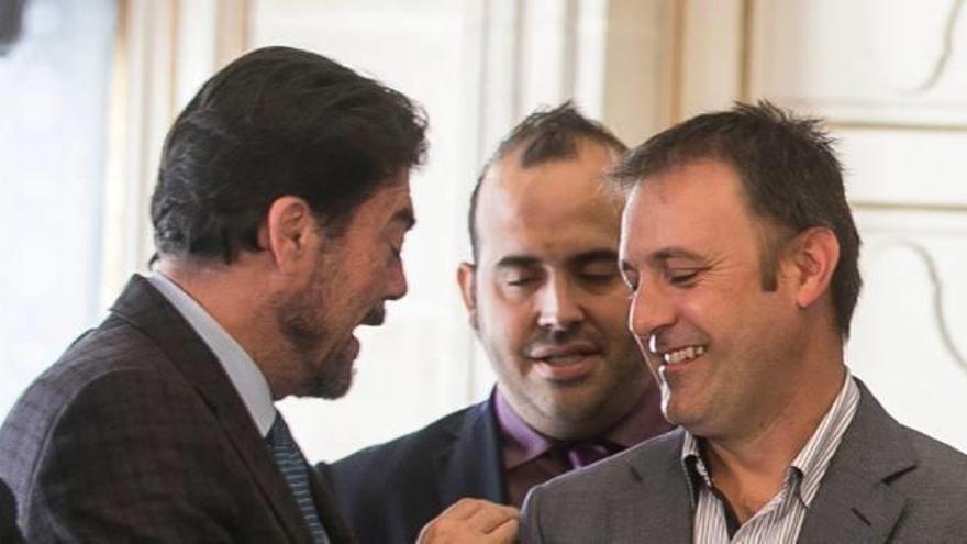 El alcalde investigará la «opacidad» hacia el PP pese a que el PSOE también debe información