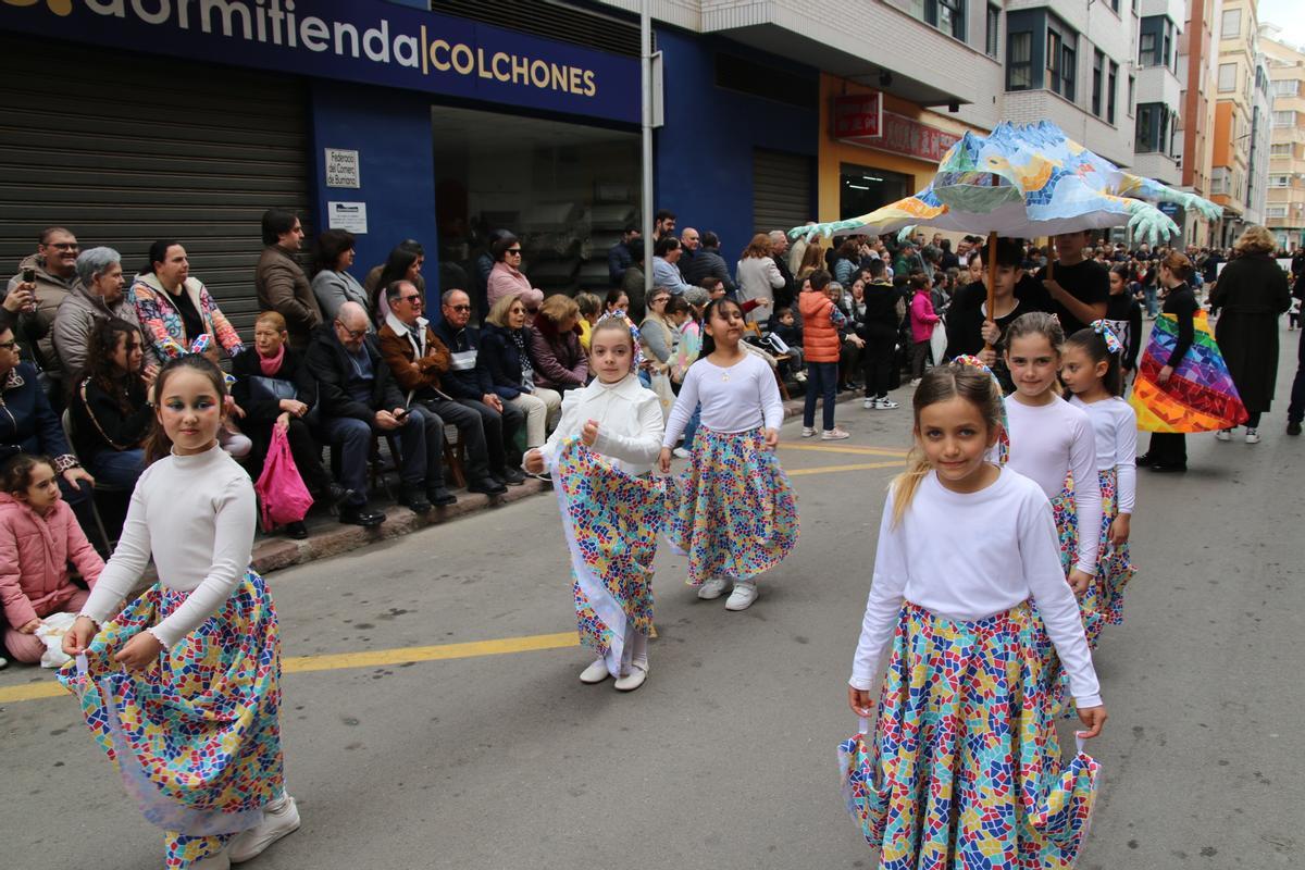 Las mejores imágenes de la Cabalgata del Ninot Infantil de Burriana 2026