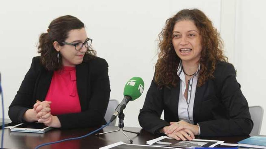 Arantxa Doncel, directora de Telefónica Baleares, y María José Guisado, regidora de Tecnologías de la Información y la Comunicación.