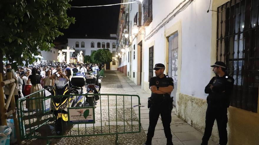 Vecinos del centro de Córdoba celebran la mejora de las Cruces pero piden soluciones en aseos y horarios