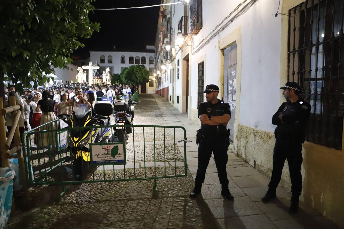 Segunda noche cruces de mayo, Santa Marina