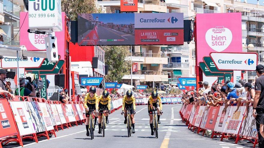 La Vuelta femenina: un bárbaro Jumbo gana la contrarreloj inaugural