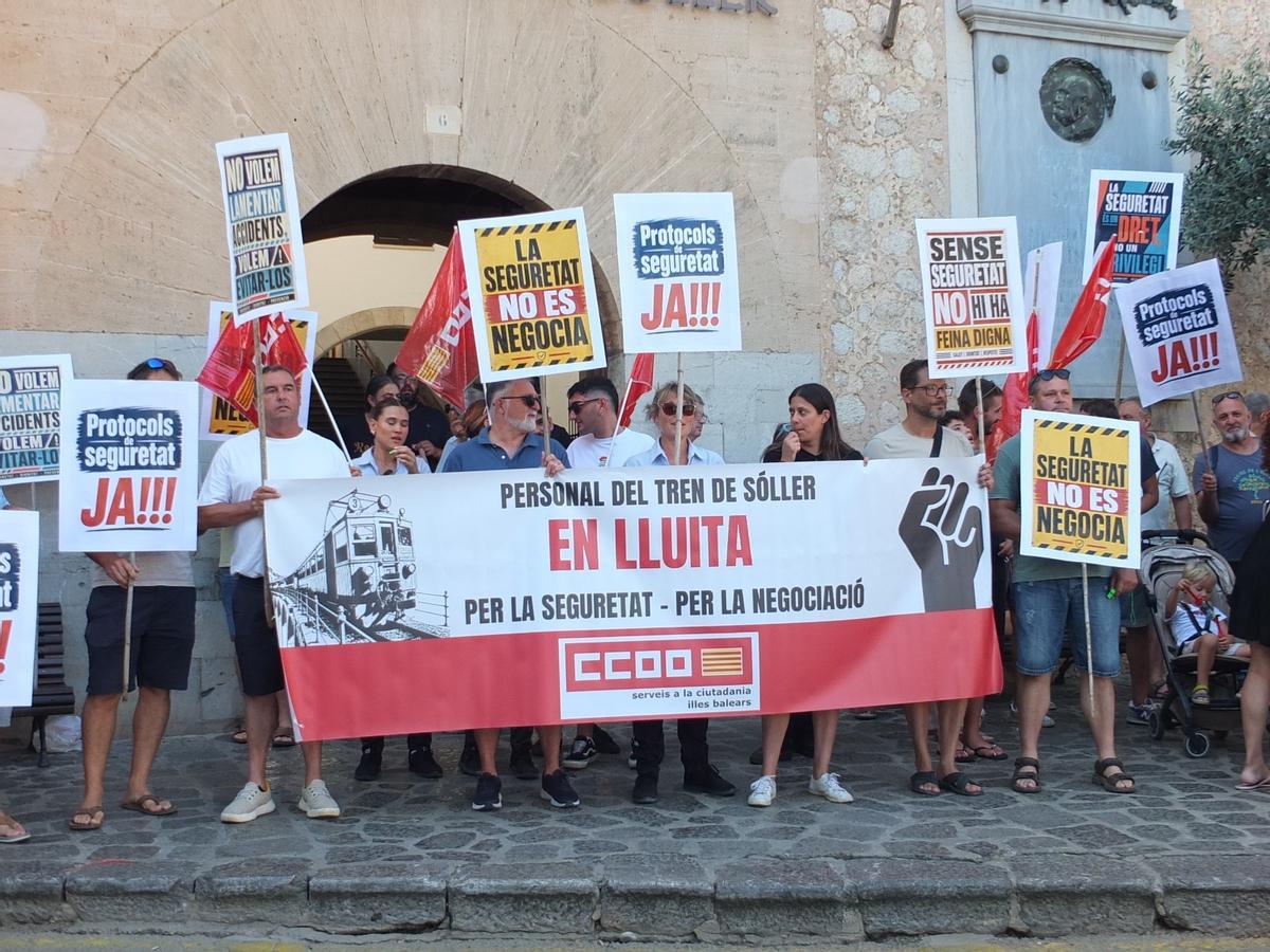 Así ha sido la protesta de los trabajadores del Tren de Sóller