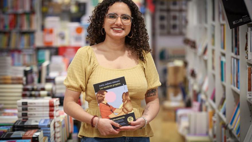 Nuria Fernández, de la librería Arenas. | Germán Barreiros/Roller Agencia