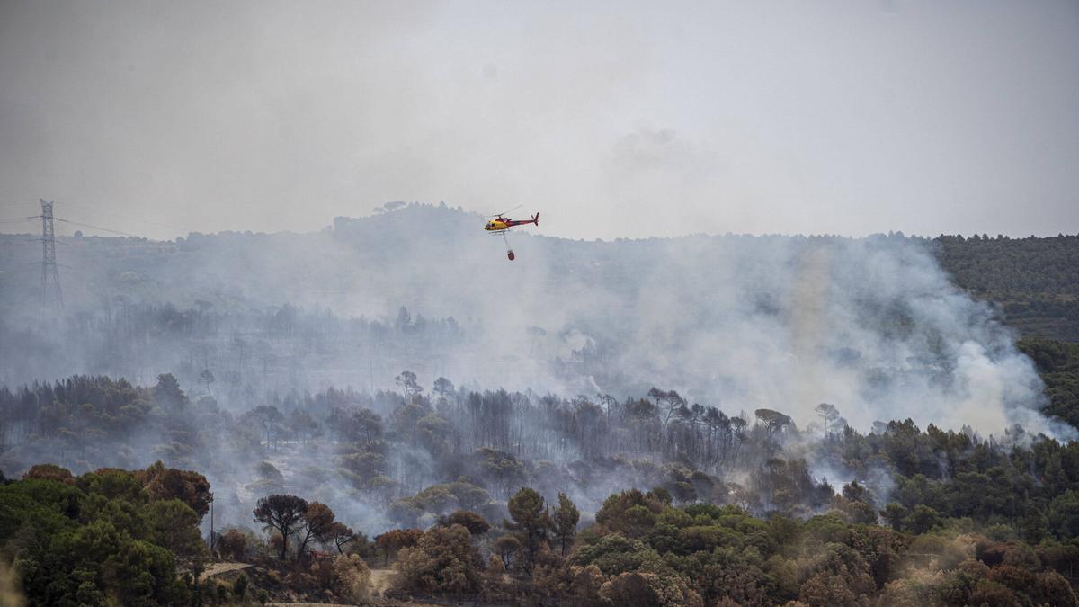 Imatges de l'incendi de Sant Quirze Safaja