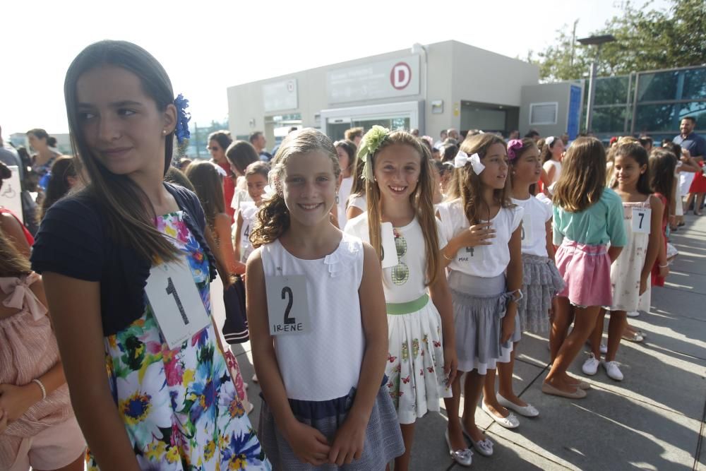 Las candidatas a la Corte de Honor Infantil, en l'Oceanogràfic