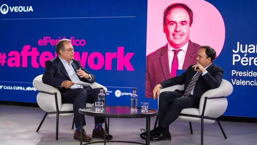 El president Pérez Llorca analiza la actualidad valenciana en un encuentro organizado por el CEU y Prensa Ibérica
