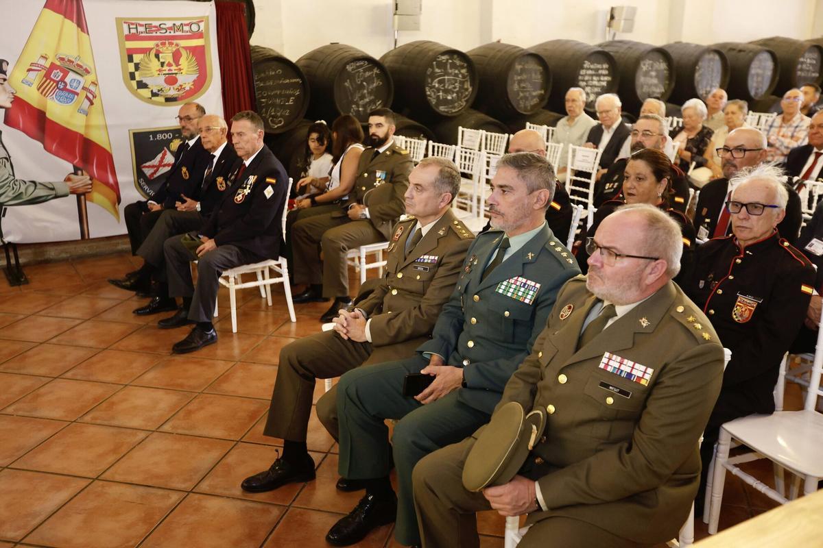 Acto de presentación oficial de la Hermandad Española del Servicio Militar Obligatorio (H.E.S.M.O.) en Córdoba y a la celebración del I Encuentro Nacional como homenaje a los soldados de reemplazo caídos en la Guerra de Cuba, en el 130 aniversario de su conmemoración