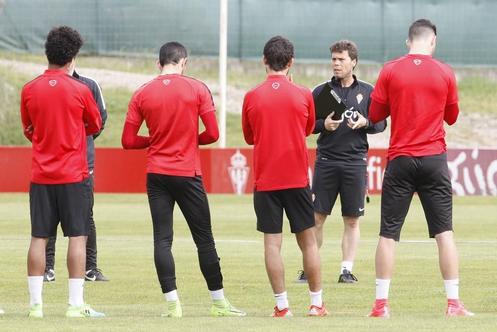 Entrenamiento del Sporting esta mañana en Mareo