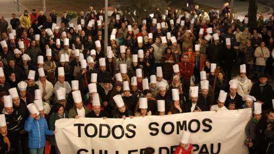 Medio millar de &quot;cocineros&quot; claman por la reapertura  del restaurante Culler de Pau