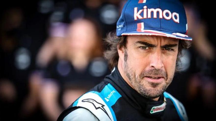 El emotivo mensaje de Fernando Alonso por la muerte de dos pilotos en el rally de Tineo: &quot;Todo el cariño a las familias&quot;