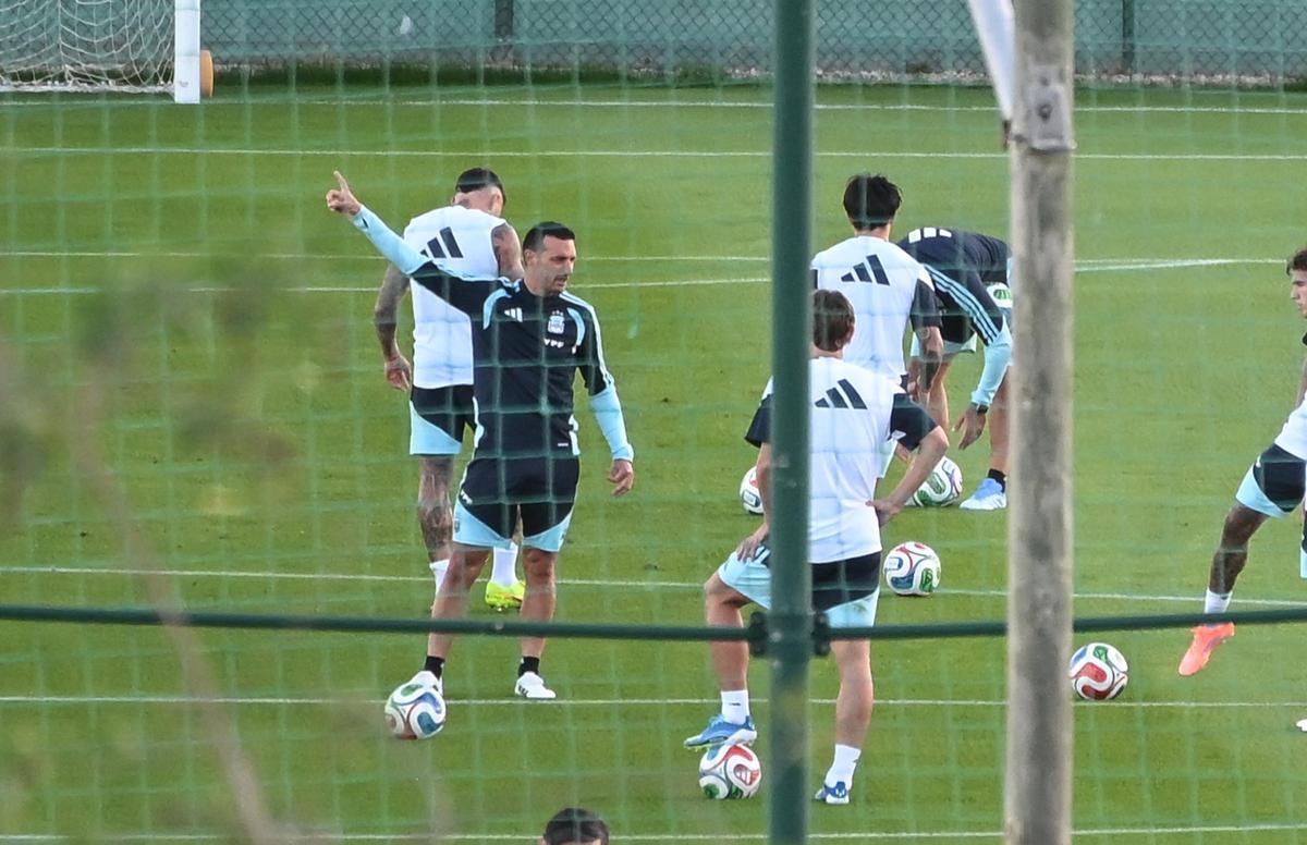 Gran expectación en Algorfa para ver a la Argentina de Messi