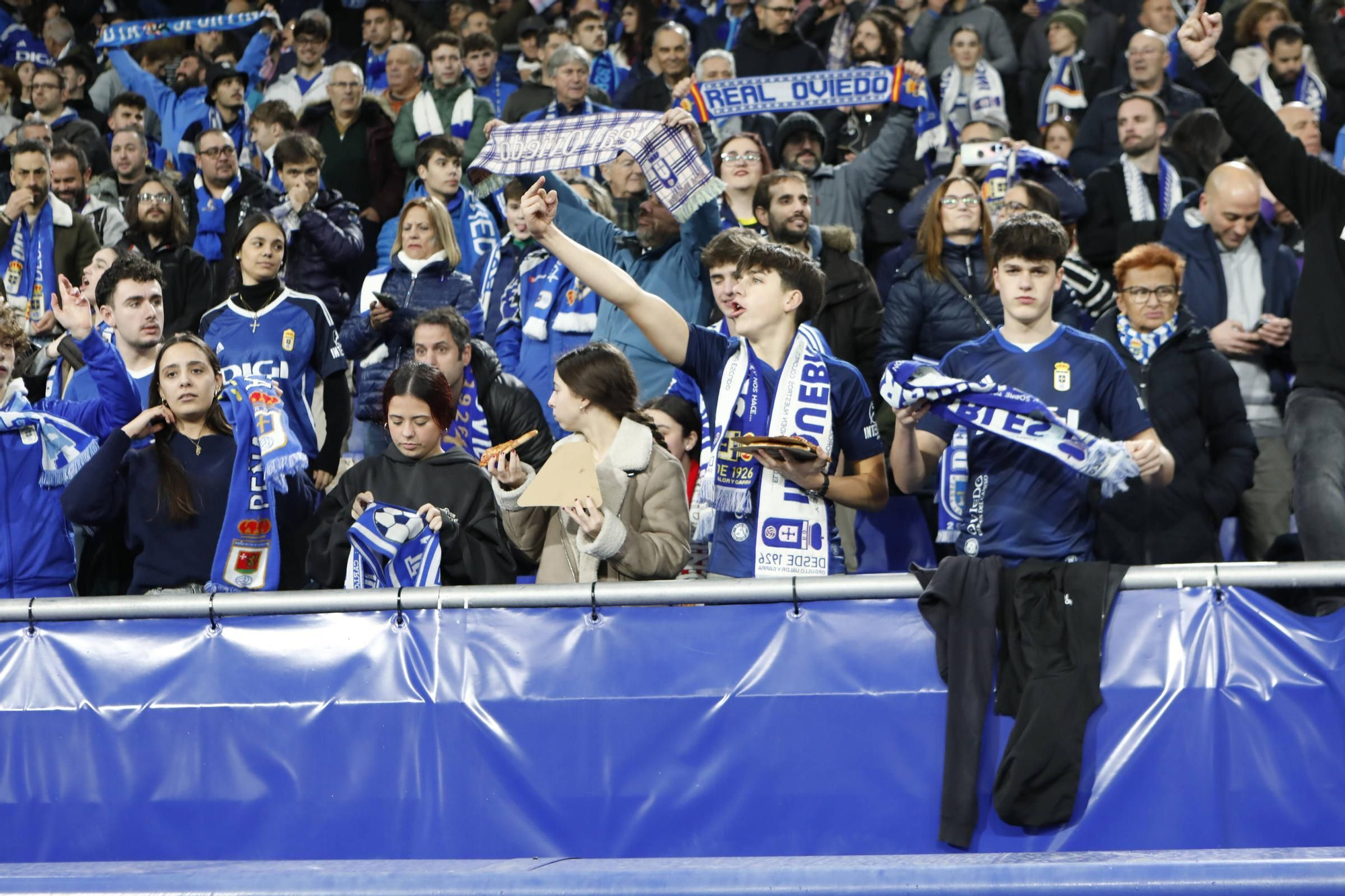 Así fue el derbi asturiano: todas las fotos del encuentro entre el Oviedo y el Sporting en el Tartiere