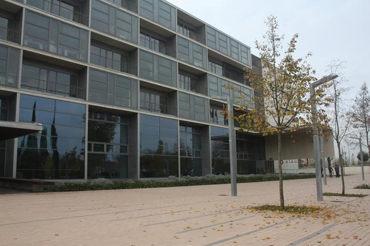 Absolt l’acusat d’abusar sexualment de la filla de 12 anys de la seva parella a Girona Absolt l’acusat d’abusar sexualment de la filla de 12 anys de la seva parella a Girona