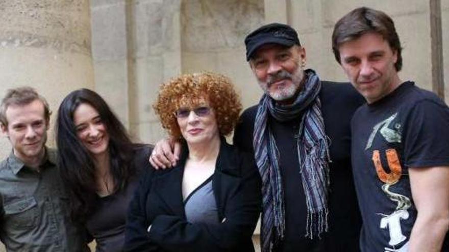 Fernando Ramallo, Ana Torrent, Magüi Mira, Juan Fernández y Armando del Río, ayer en el Principal.