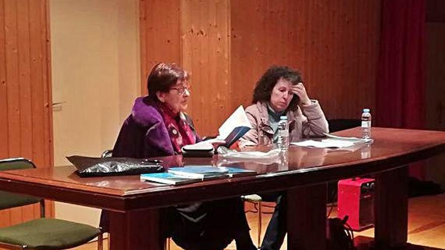 Mari Carmen Martís presenta el libro &quot;Marañas&quot; en Manganeses de la Lampreana