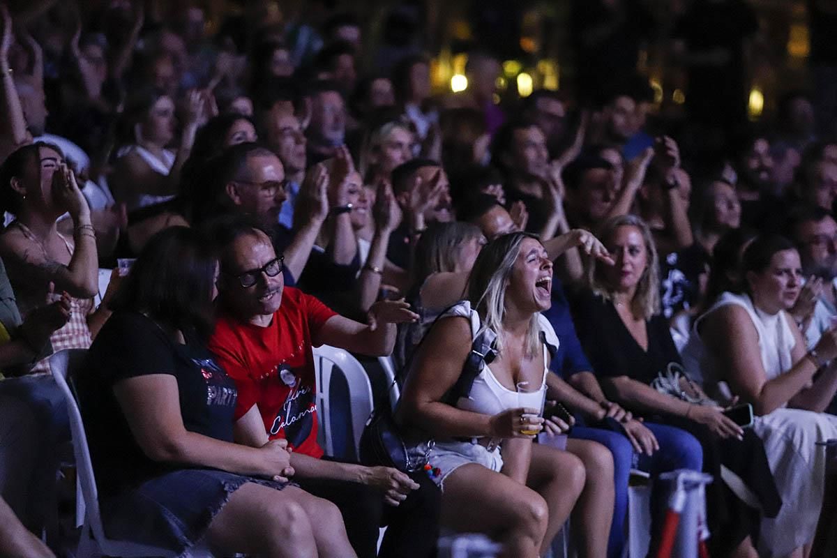 El concierto de Andrés Calamaro en la Axerquía, en imágenes