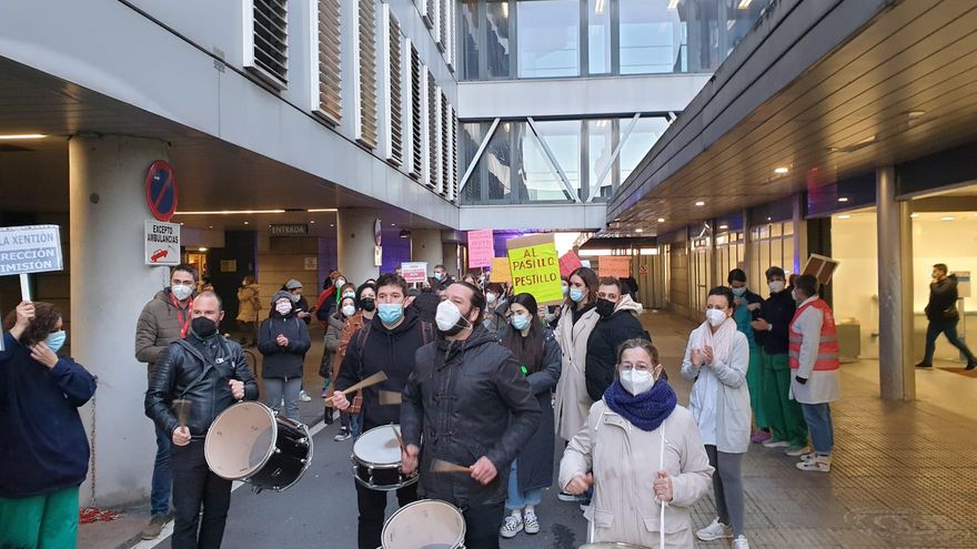 Doble protesta en el Hospital de A Coruña