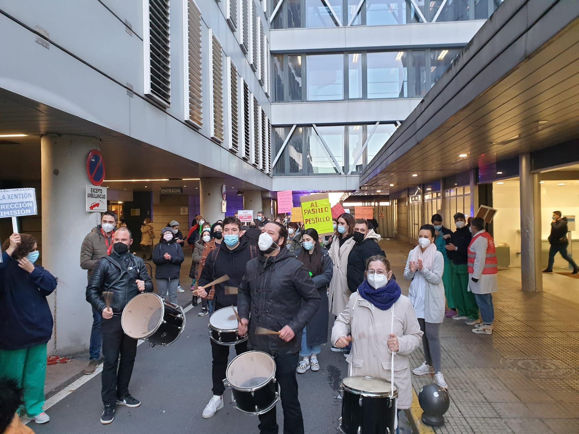 Trabajadores de Urgencias del Hospital de A Coruña denuncian la saturación del servicio