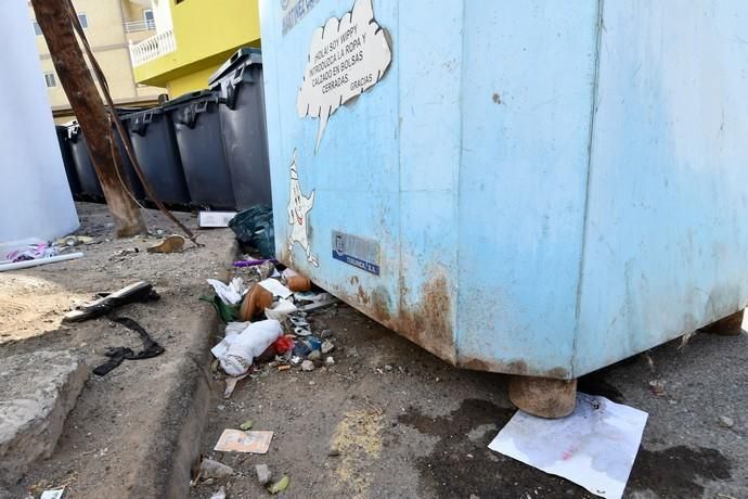 10/07/2019 CASAS NUEVAS. TELDE. Basura en el barrio de Casas Nuevas.   Fotógrafa: YAIZA SOCORRO.  | 10/07/2019 | Fotógrafo: Yaiza Socorro