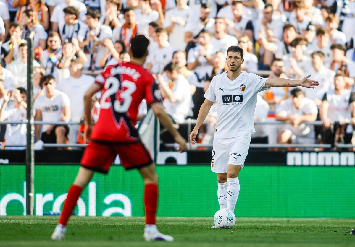 Valencia VLC SPD partido de fútbol de Liga EASPORTS entre el Valencia CF y el Rayo Vallecano