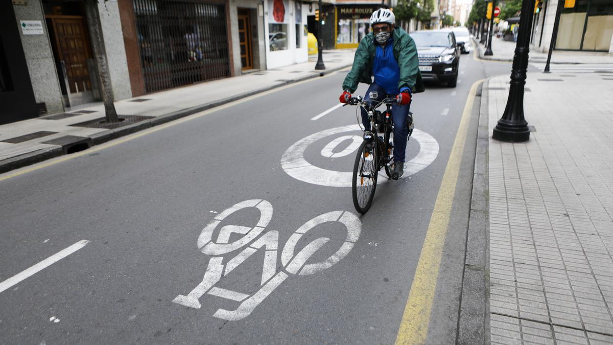 Un ciclocarril, en la avenida de la Costa.