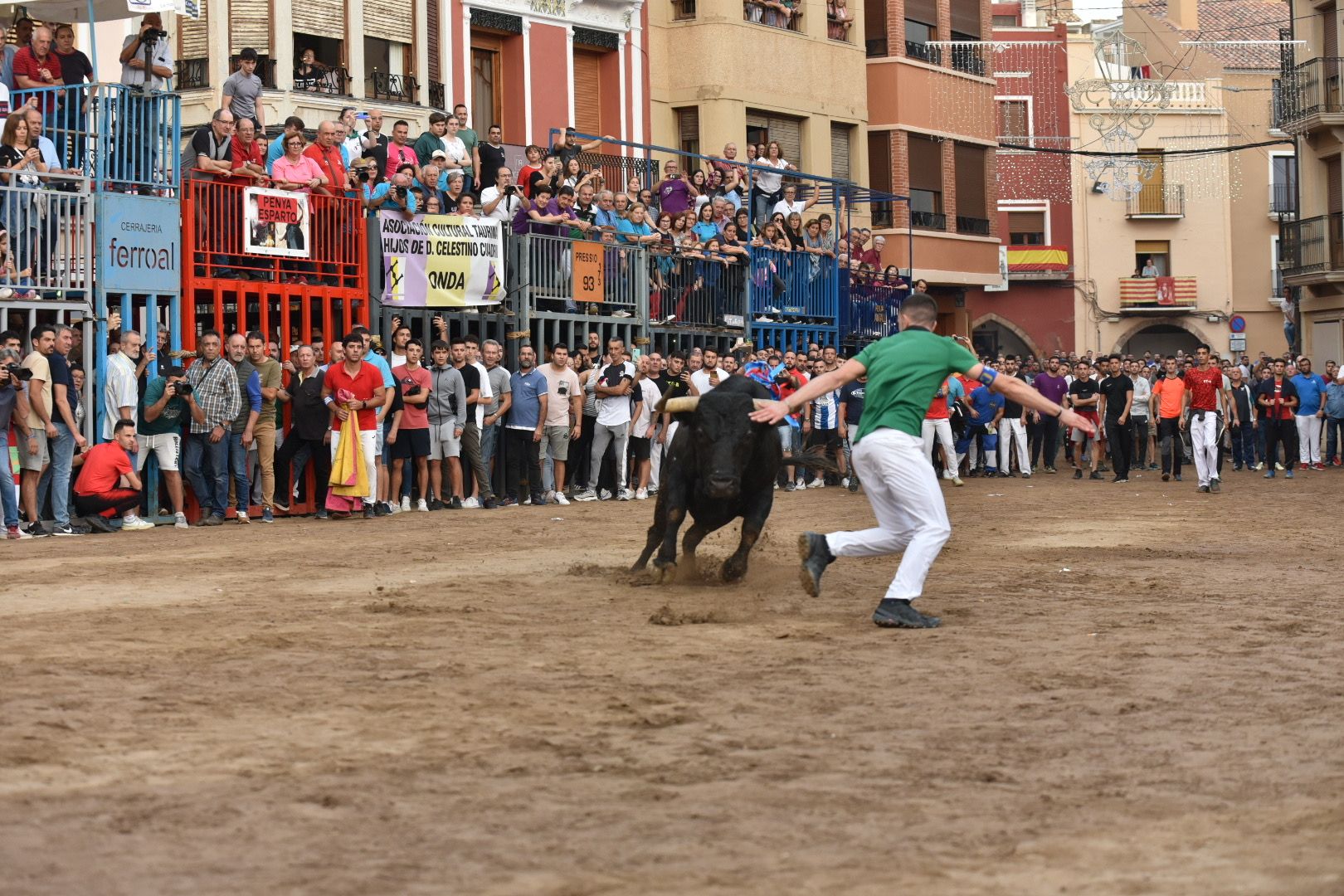 Las fotos del intenso miércoles taurino de la Fira d'Onda con seis toros