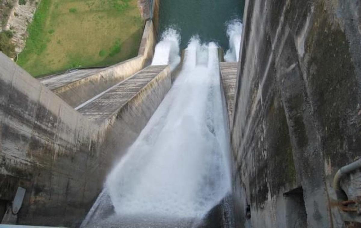 Concepción vuelve a tener que ser desembalsada a las puertas de la temporada alta. EMBALSE