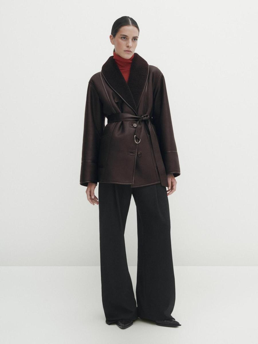 Abrigo marrón de Massimo Dutti
