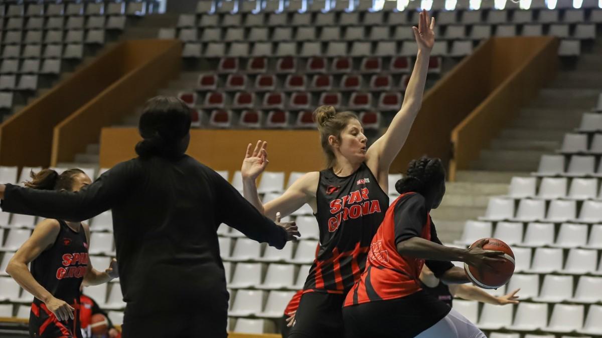 Imagen de un entrenamiento del Spar Girona