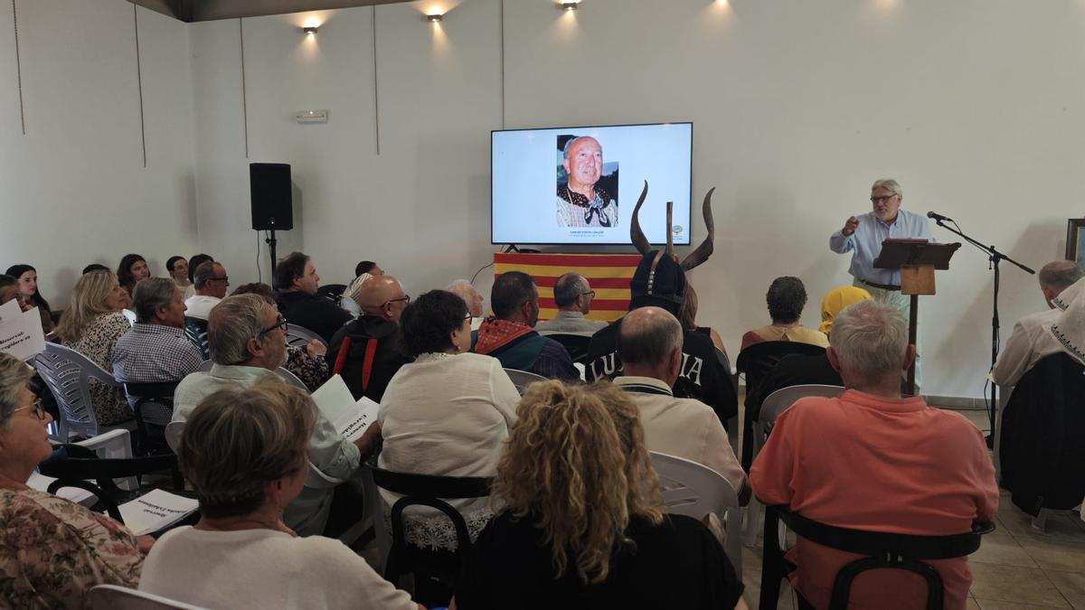 FOTOS | Sant Joan nombra Hijo Predilecto a Carles Costa