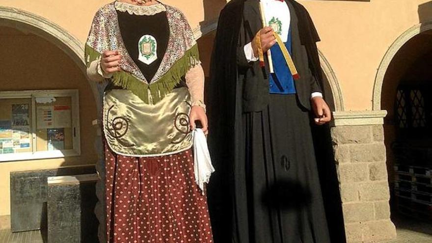 La Montserrat i el Jordi, la parella de gegants més antiga del poble